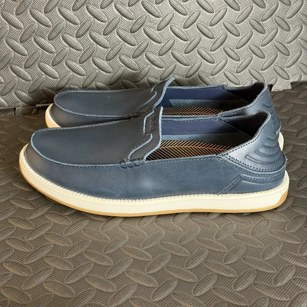 OluKai Kakaha Nia Mens Size 9 Loafers Navy Leather Slip On Boat Beach Shoes EUC!